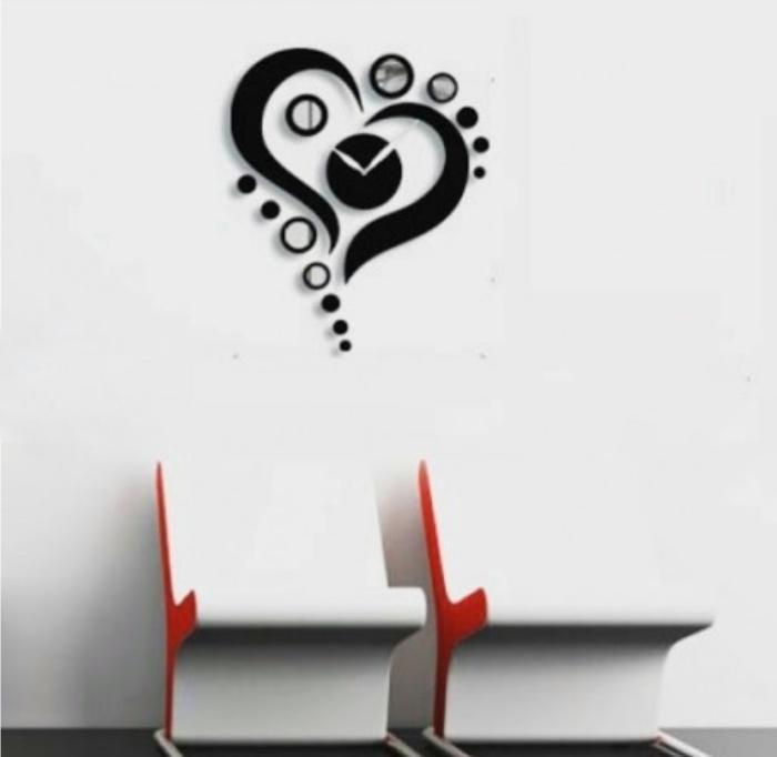 Heart Design Analogue Wall Clock